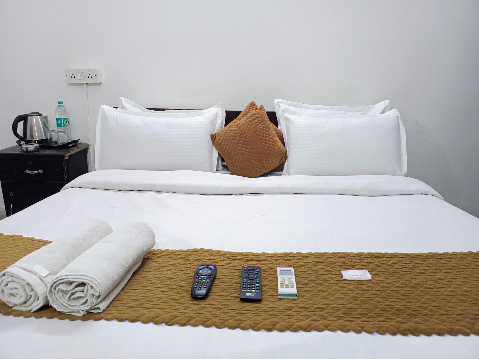 Hotel Hauz Khas Fort View 新德里 外观 照片